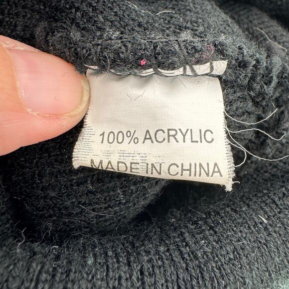 Buc-ee’s Black Beanie Hat with Logo Patch Knit Cuffed Acrylic Winter Cap - Picture 4 of 4